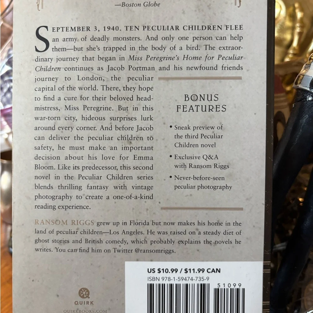 Hollow City Book by Ransom Riggs - Picture 2 of 2
